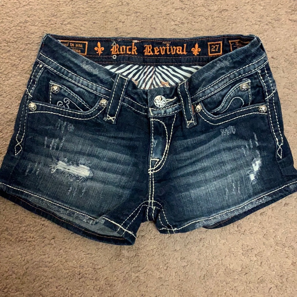 Rock Revival Sasha Shorts- Size 27